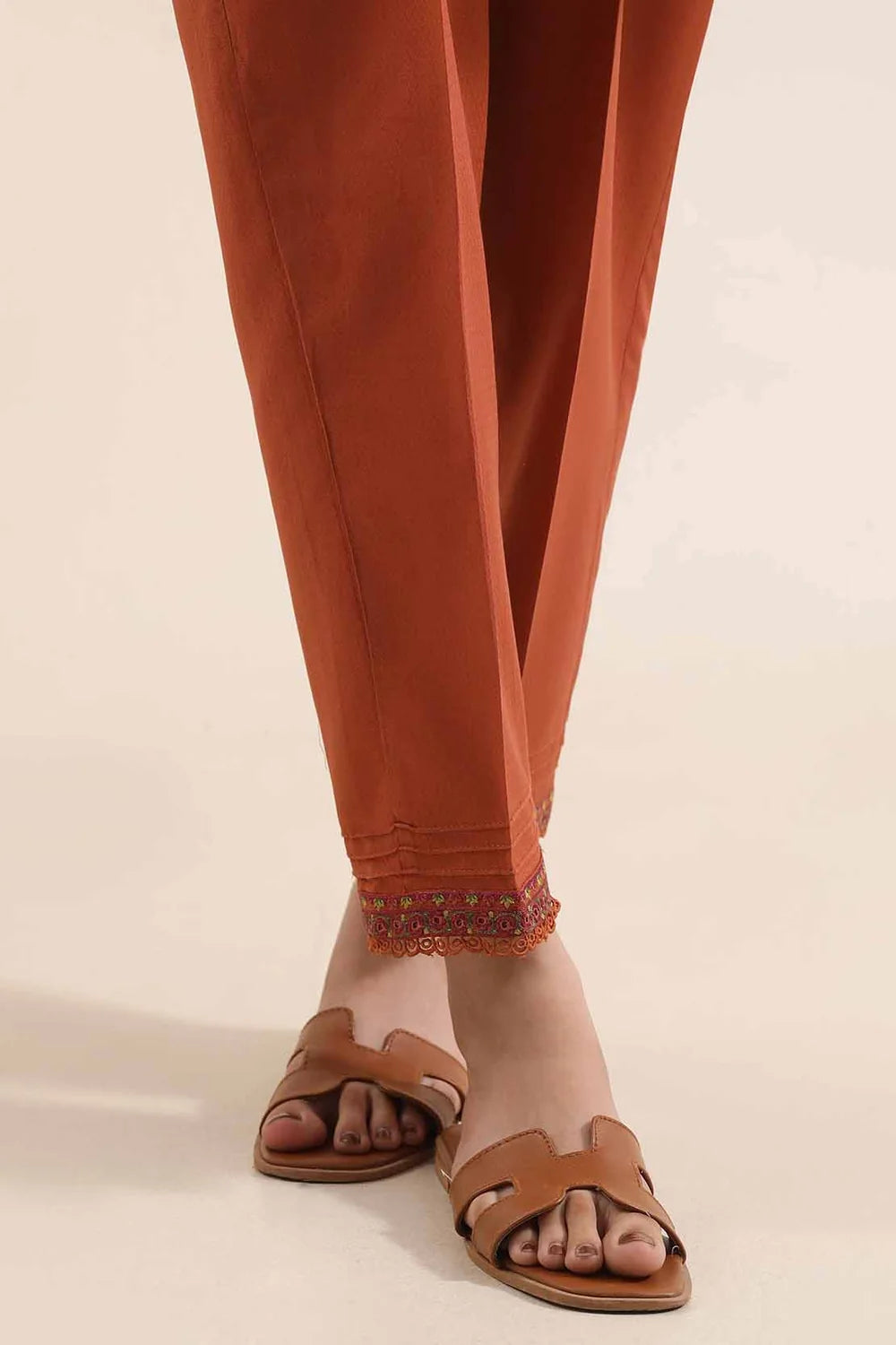 lookbook image shop_this_look_amDhCa